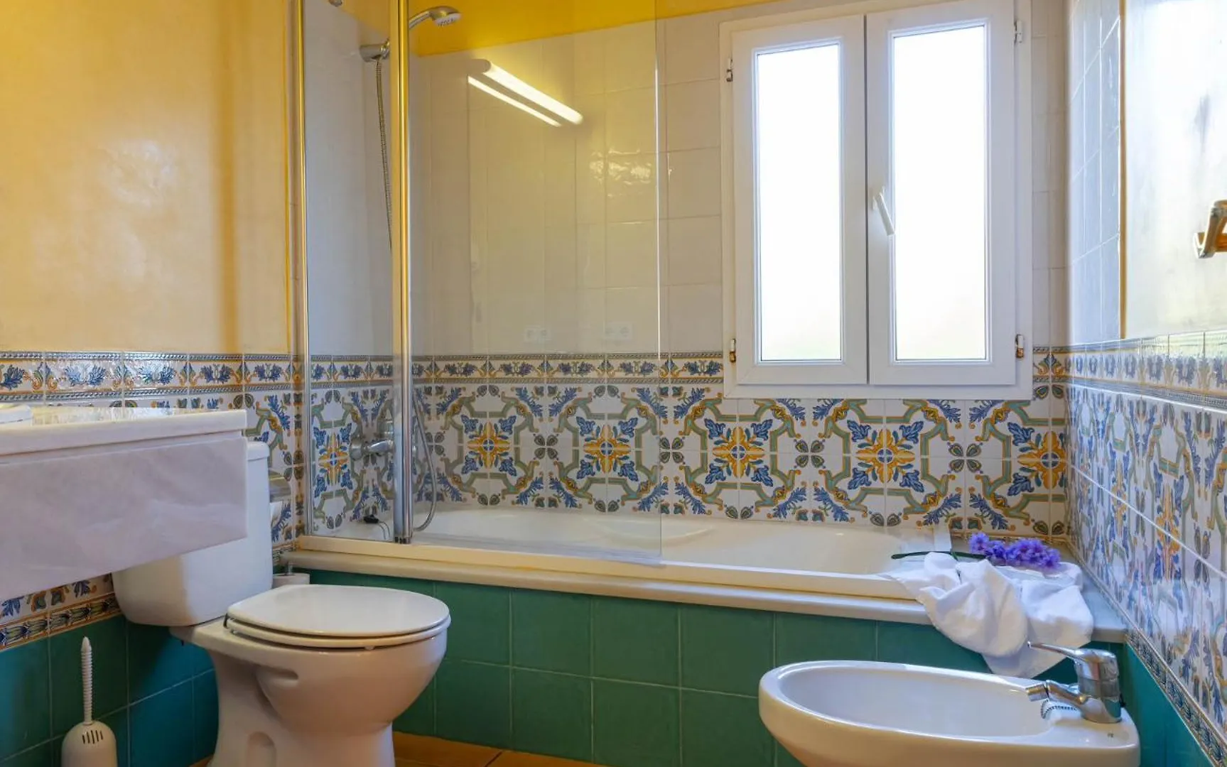 Villas Amarillas Cala Blanca  Spain