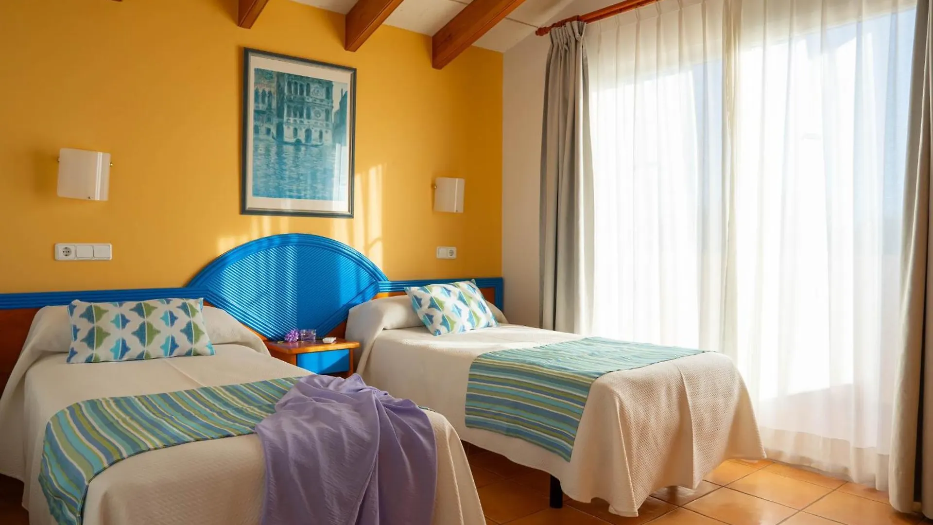 Villas Amarillas Cala Blanca  Spain