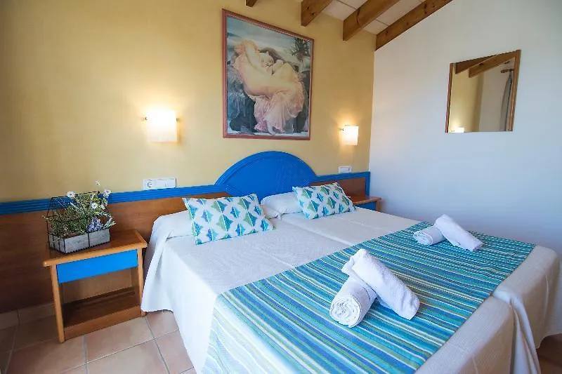 Villas Amarillas Cala Blanca